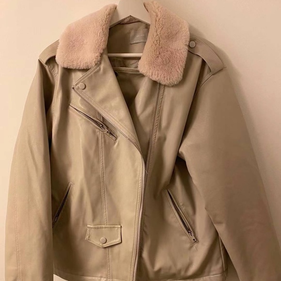 Oak and fort - Picture 1 of 1